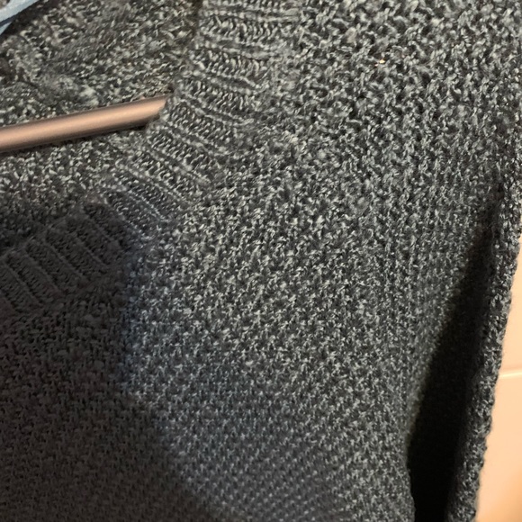 Sweater - Picture 3 of 4